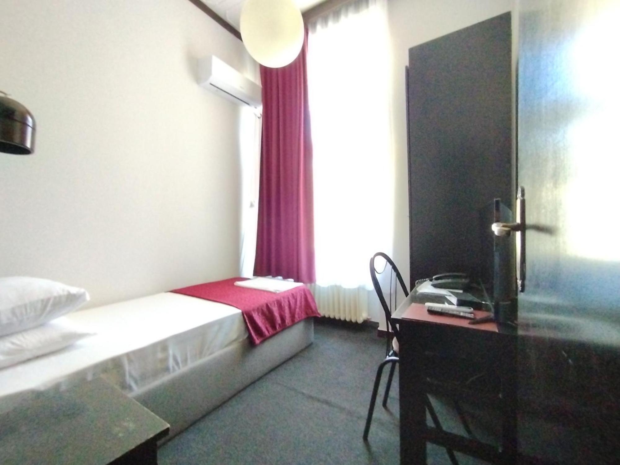 Hotel Vojvodina Novi Sad Bagian luar foto
