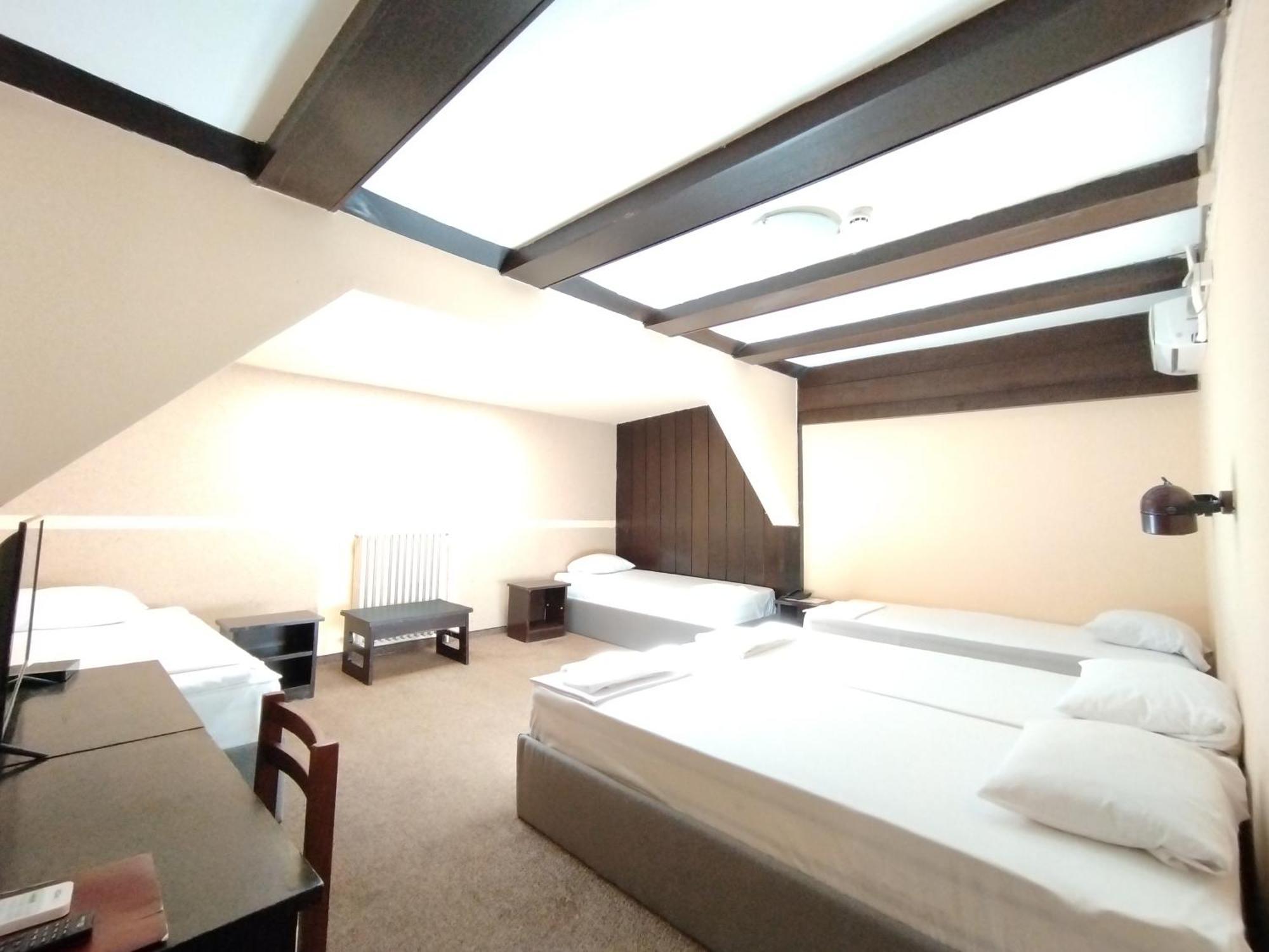 Hotel Vojvodina Novi Sad Bagian luar foto